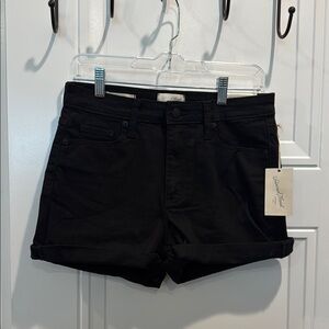 Universal Thread Black Jean Shorts Fitted Design